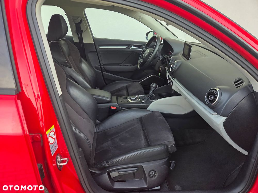 Audi A3 Sportback - 11