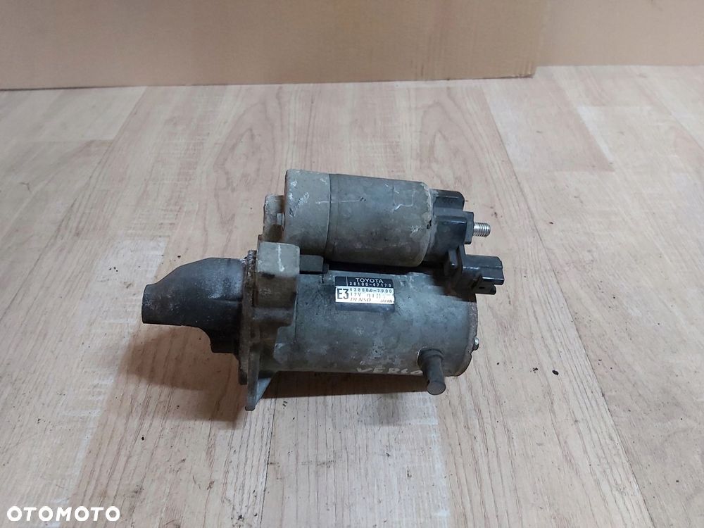 Toyota VERSO S rozrusznik 1,33 Yaris III 28100-47170 - 1