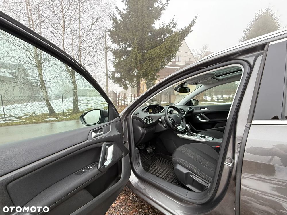 Peugeot 308 1.2 PureTech GPF Allure Pack S&S EAT8 - 15