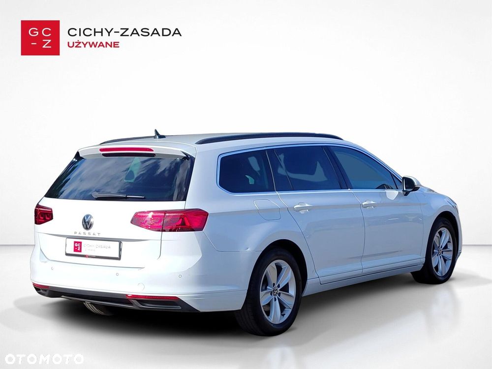 Volkswagen Passat - 5