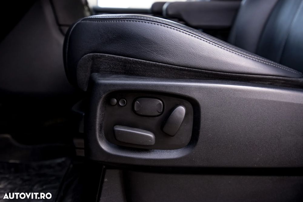 Land Rover Discovery 3.0 SDV6 HSE Aut - 10