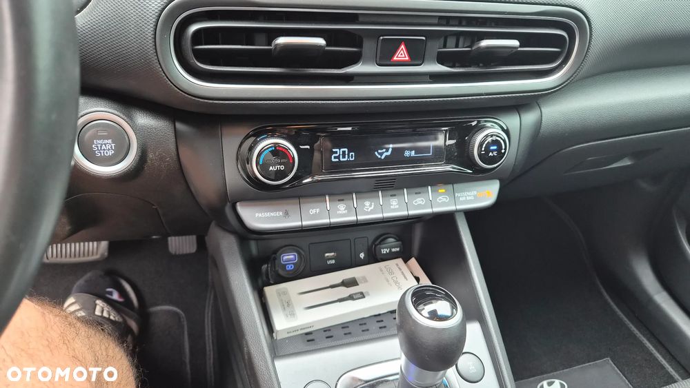 Hyundai Kona - 11