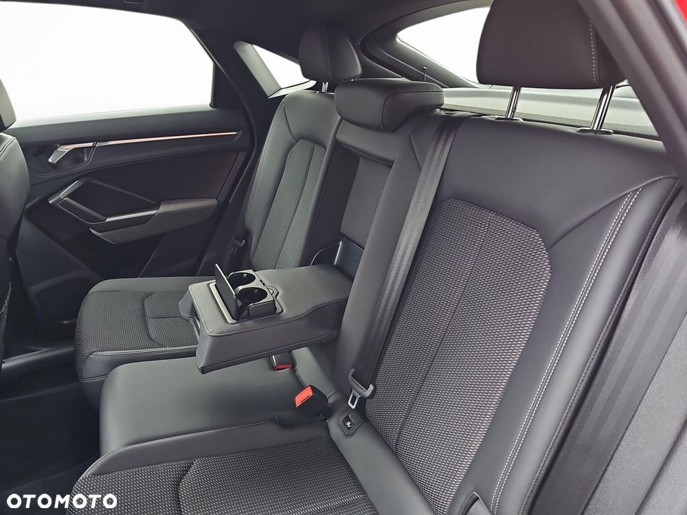 Audi Q3 Sportback - 31