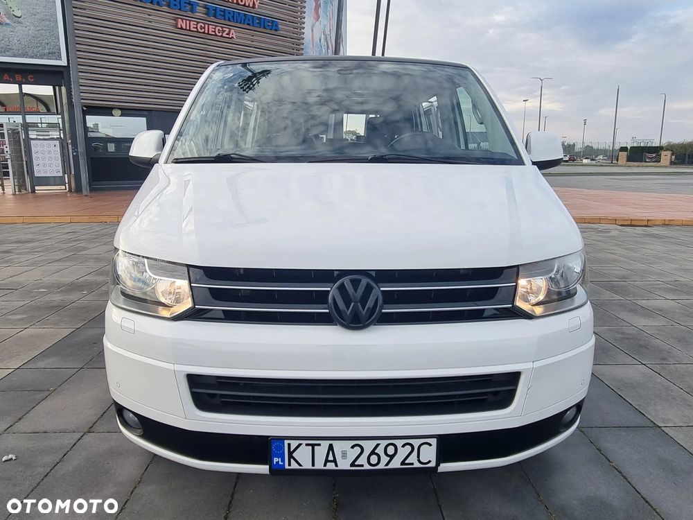 Volkswagen Multivan - 21