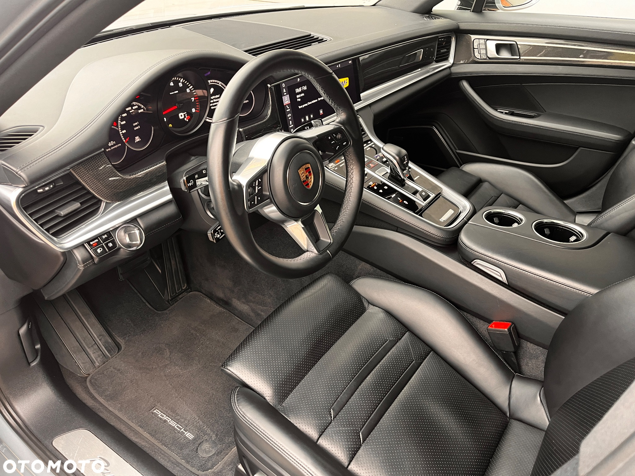 Porsche Panamera 4 - 26