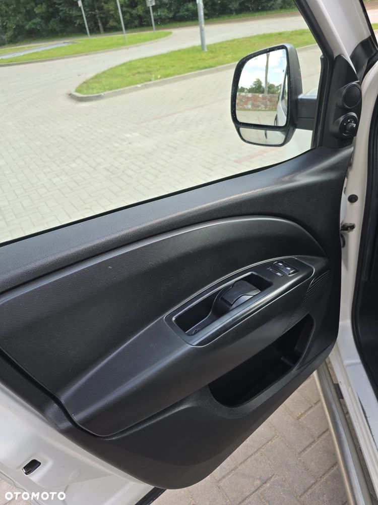 Opel Combo - 10