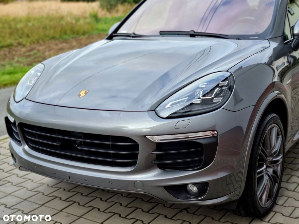 Porsche Cayenne - 17