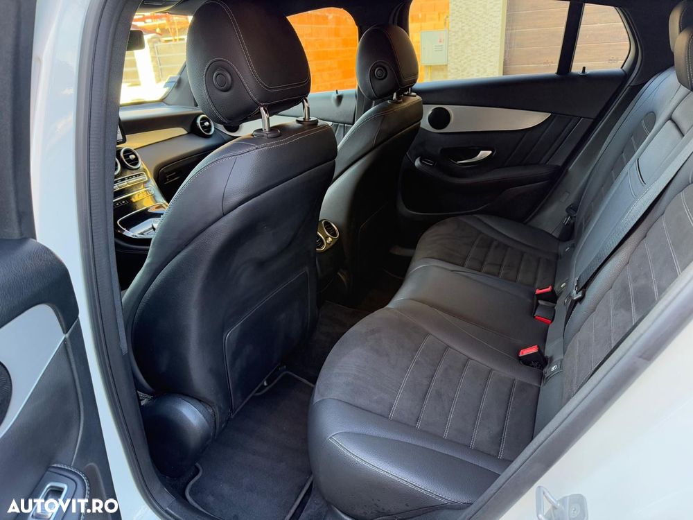 Mercedes-Benz GLC Coupe 300 d 4Matic 9G-TRONIC AMG Line - 16