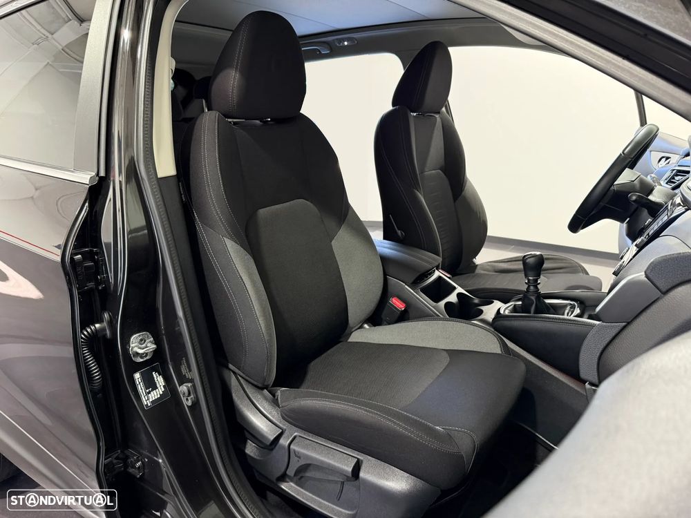 Nissan Qashqai 1.5 dCi Tekna Premium S - 32