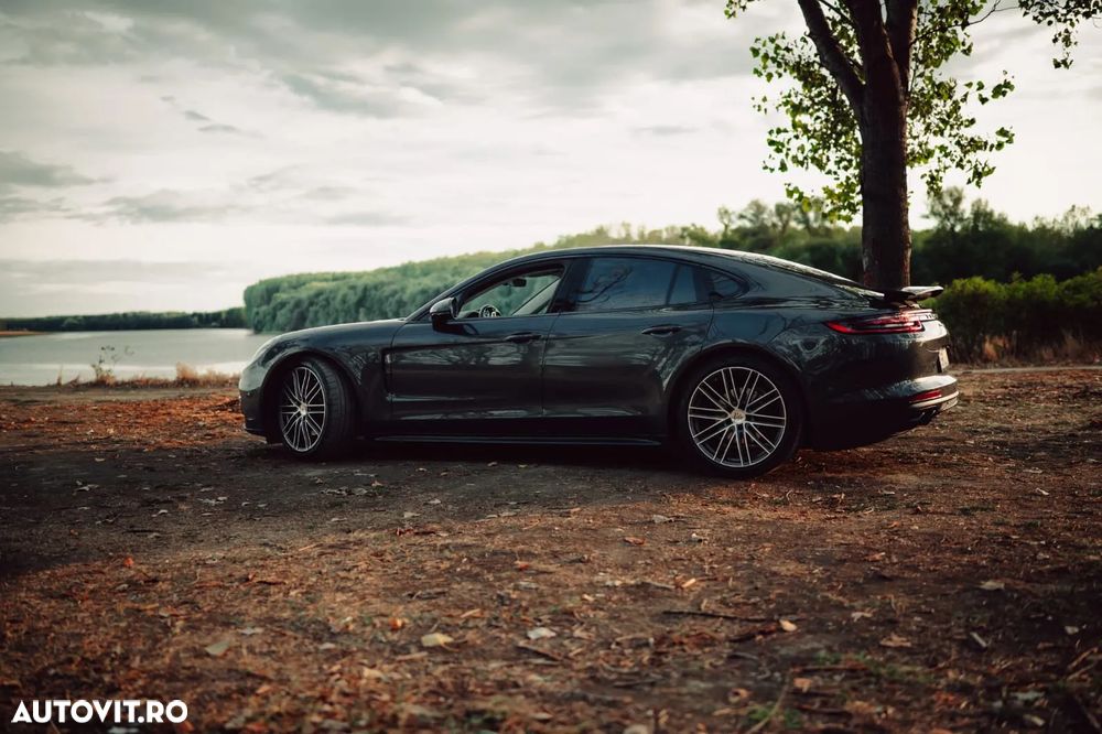 Porsche Panamera 4S - 5