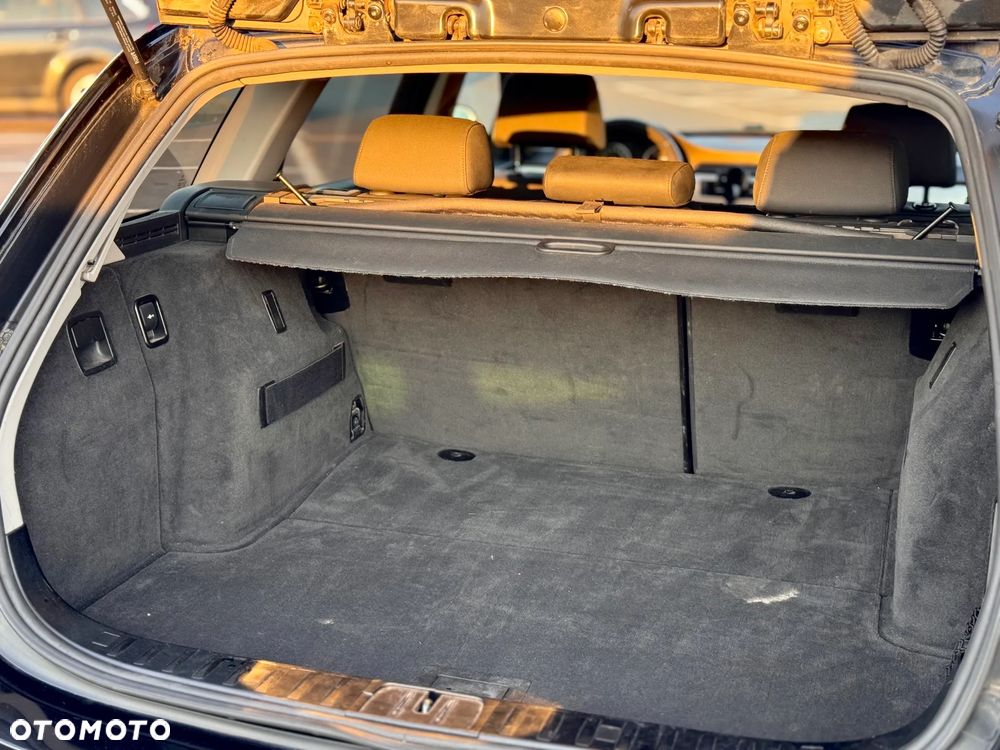 BMW Seria 3 318d - 13