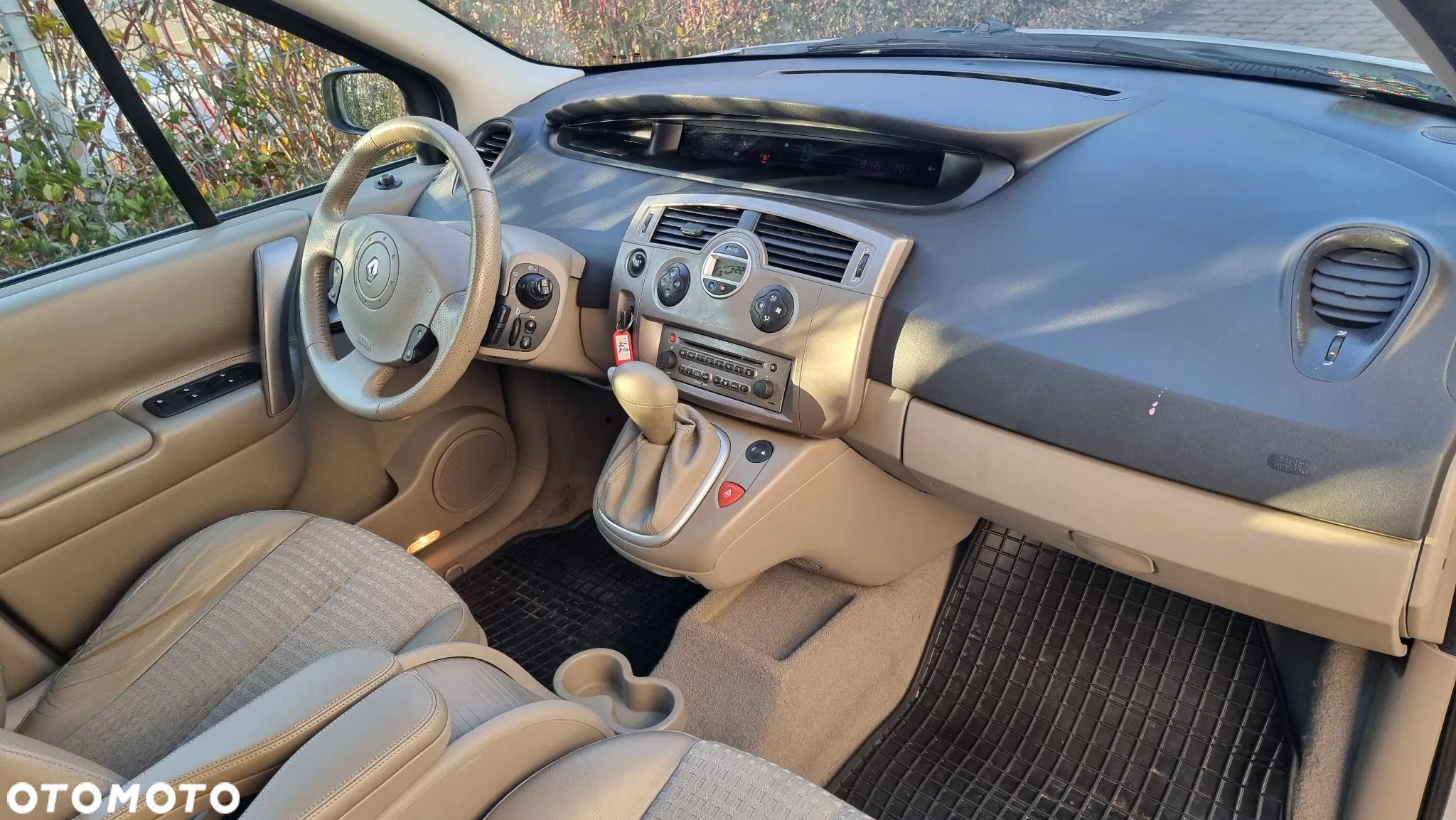 Renault Scenic - 8