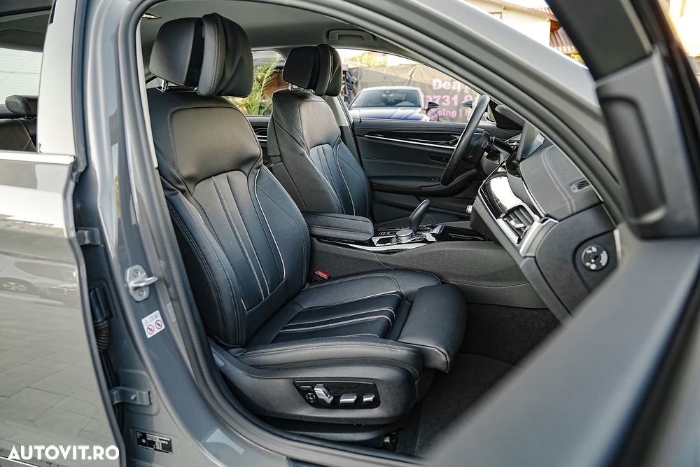 BMW Seria 5 530e Aut. Luxury Line - 17