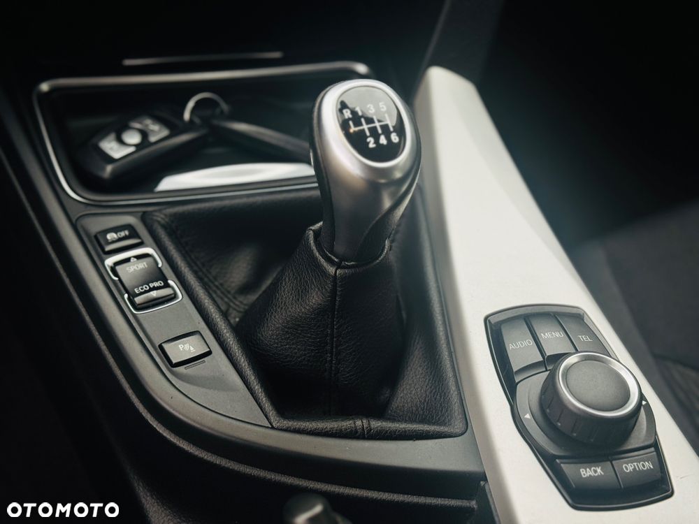 BMW Seria 3 316d DPF Edition Exclusive - 11