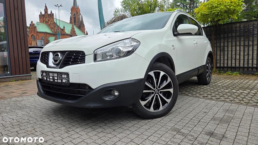 Nissan Qashqai 2.0 dCi 4 x 4 DPF tekna - 1