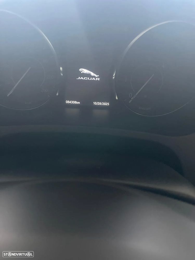 Jaguar E-Pace 2.0 i4D - 5