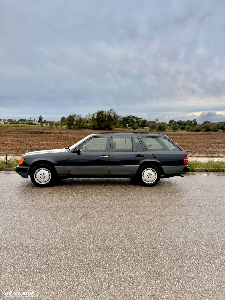 Mercedes-Benz W124 (1984-1997) 250 TD - 1