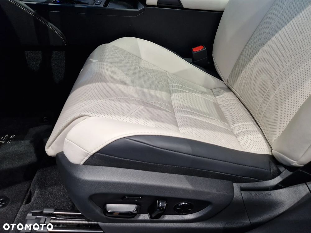 Lexus ES 300h Prestige - 13