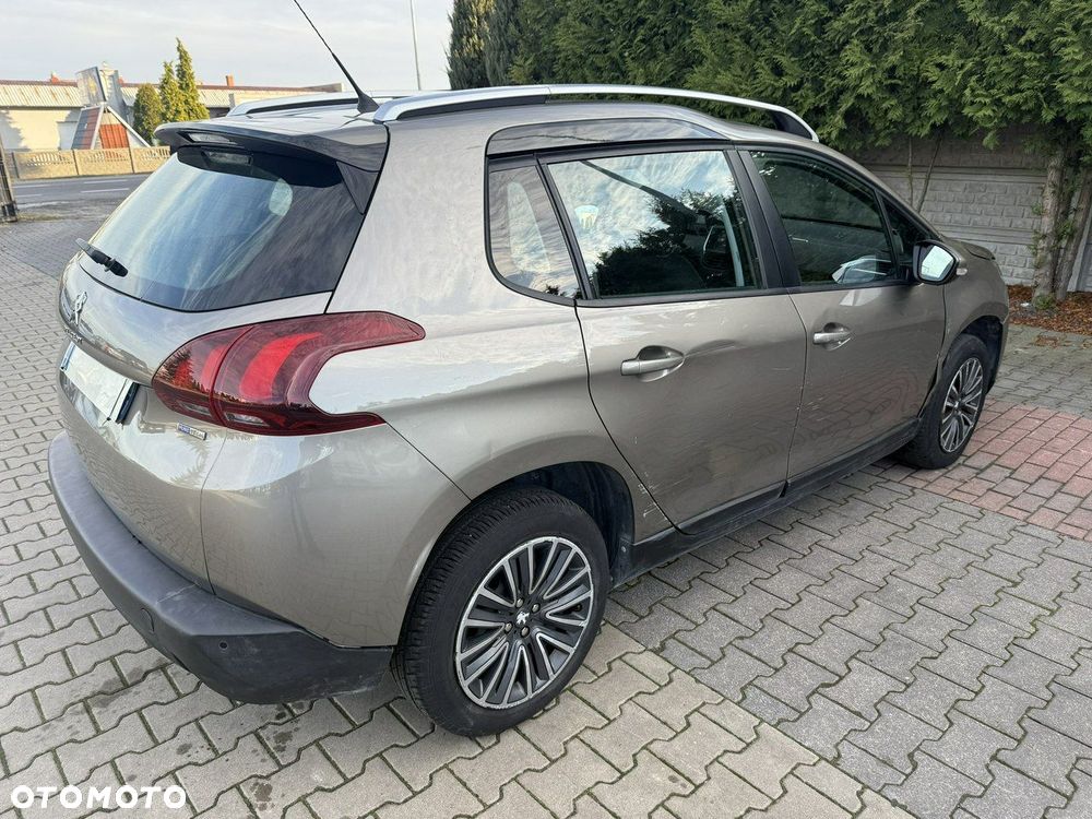 Peugeot 2008 - 3