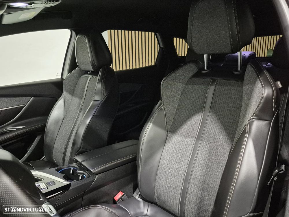Peugeot 3008 1.6 BlueHDi GT Line EAT6 - 38