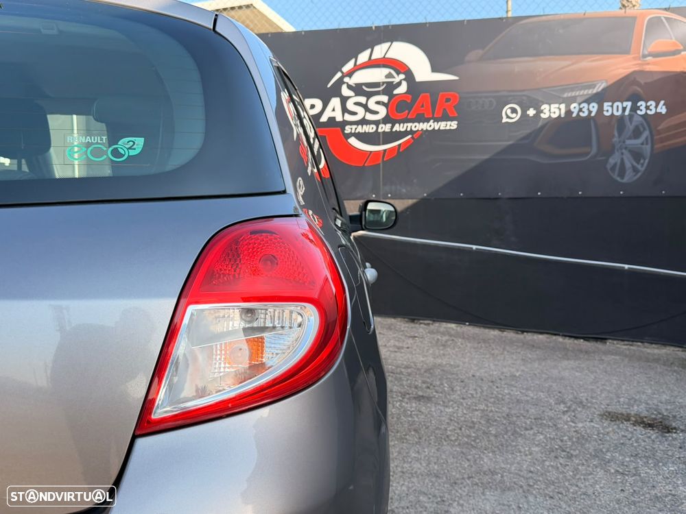 Renault Clio 1.2 16V Authentique - 12