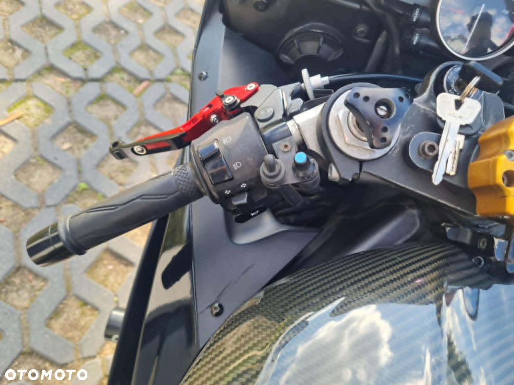 Yamaha R6 - 12
