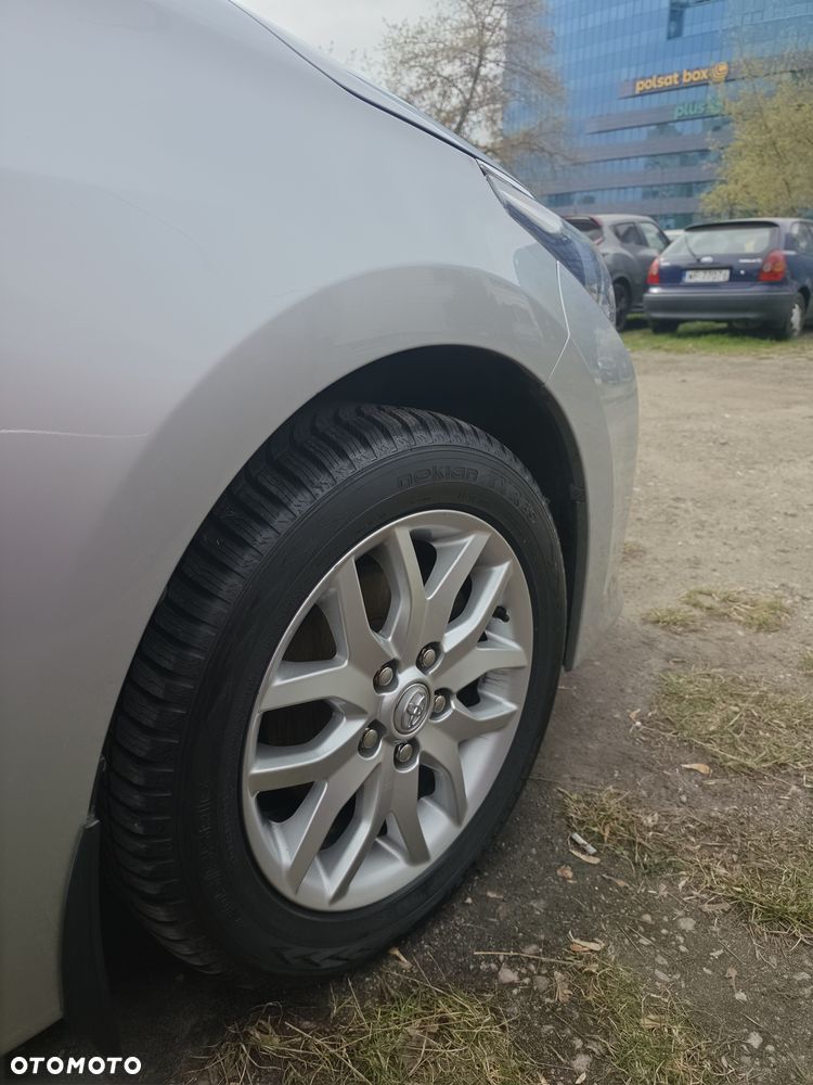 Toyota Corolla 1.6 Active EU6 - 17