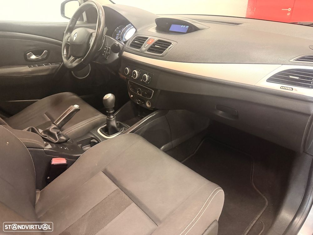 Renault Mégane 1.5 dCi Dynamique - 10