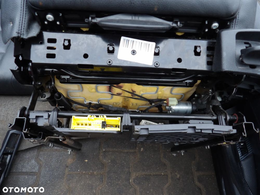 BMW - F10 - FOTELE - KANAPA - BOCZKI - SPORT - UK - KOMPLET - OGRZEWANE - 5