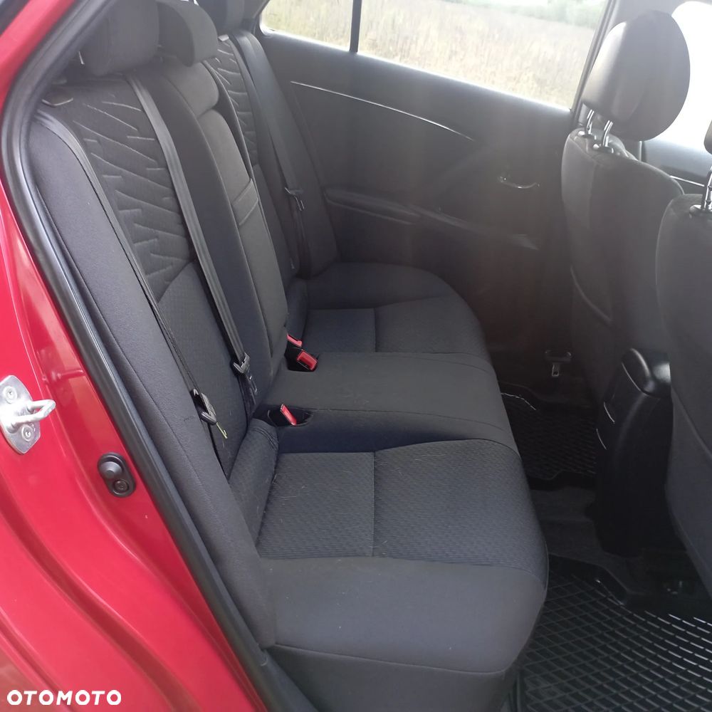 Toyota Avensis 2.2 D-CAT 2010 - 21