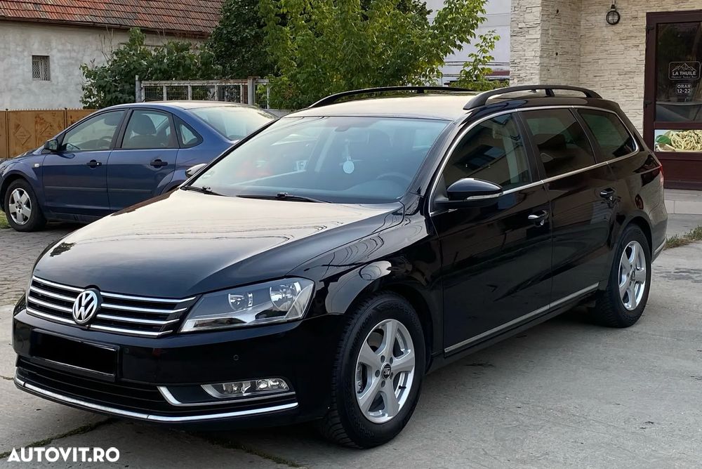 Volkswagen Passat - 1