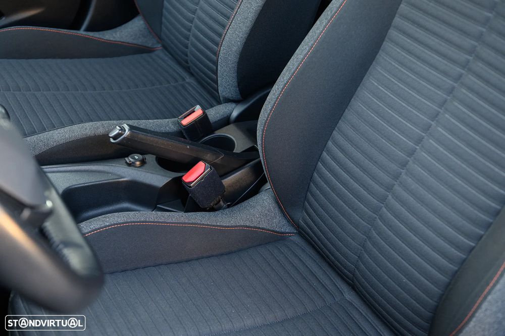 Peugeot 2008 1.2 PureTech Allure Pack - 18