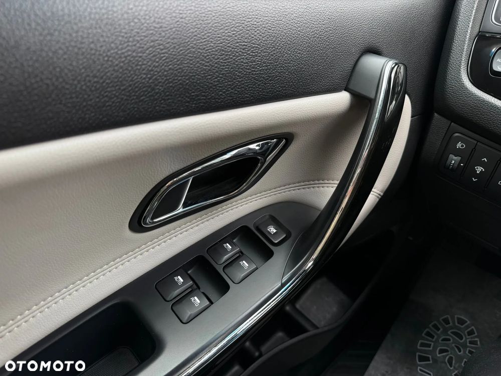 Kia Ceed 1.6 GDI SW Vision - 33