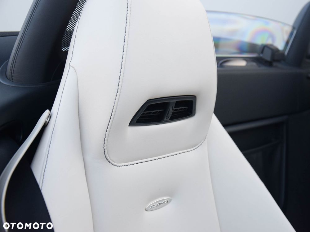 Mercedes-Benz SLS SPEEDSHIFT DCT - 16