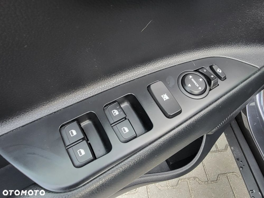 Kia Stonic 1.0 T-GDI 120 Platinum Edition - 23