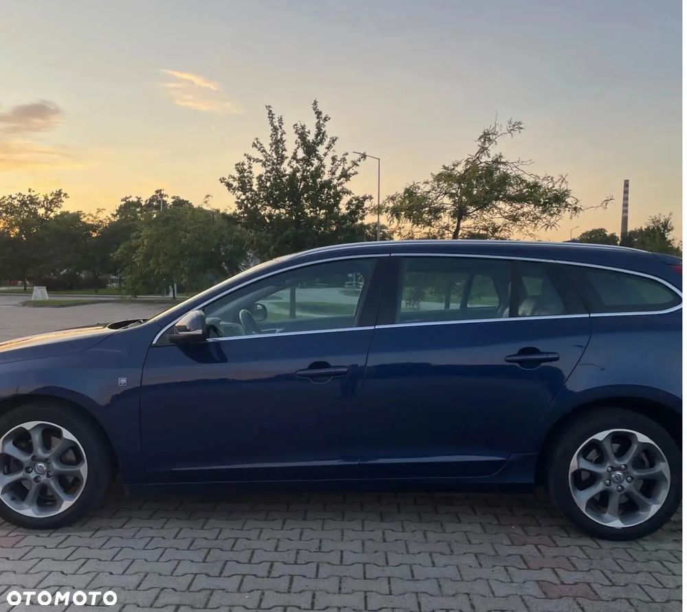 Volvo V60 D2 Ocean Race - 8