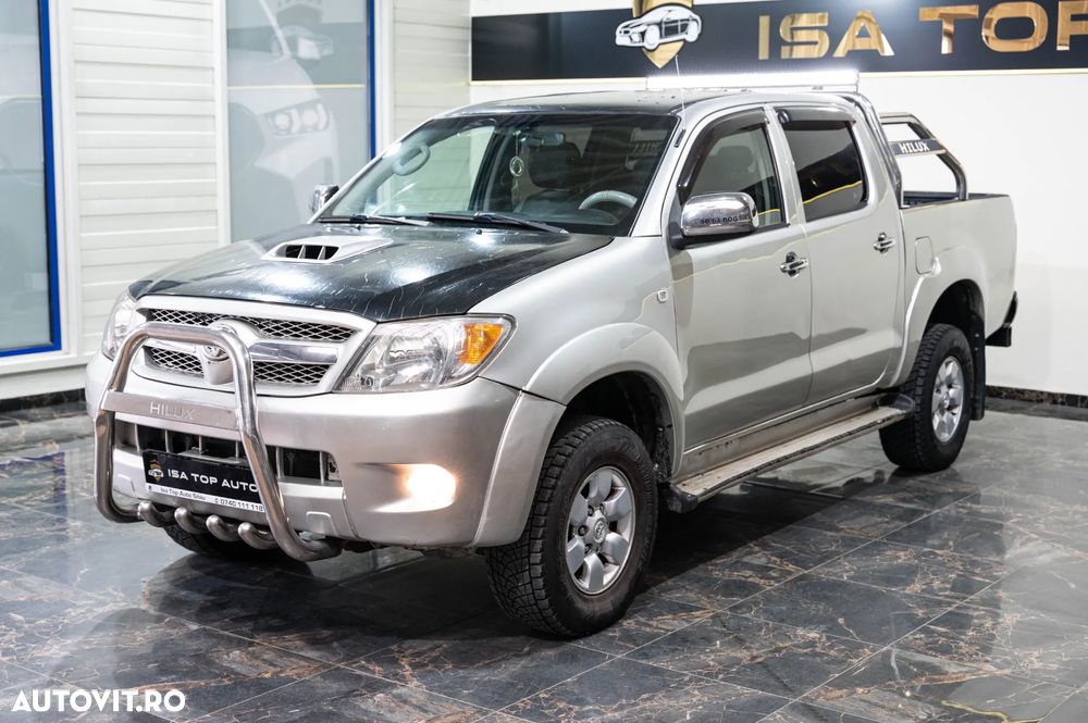 Toyota Hilux 4x4 Double Cab Sol - 10