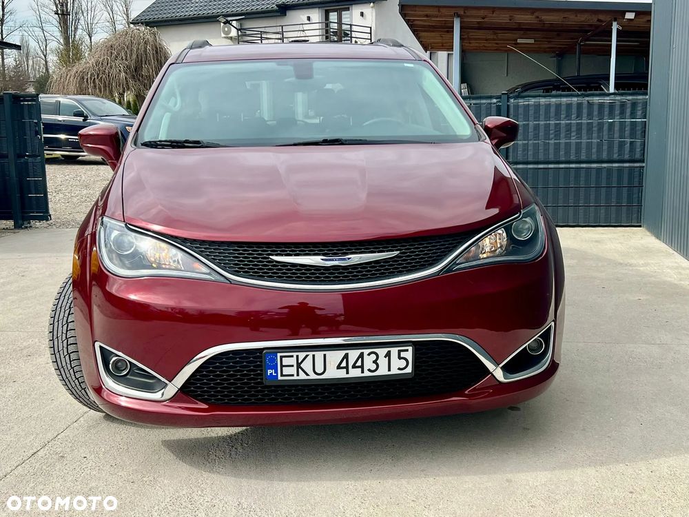 Chrysler Pacifica - 7