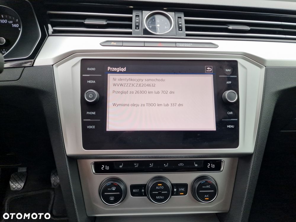 Volkswagen Passat 2.0 TDI BMT Comfortline - 32