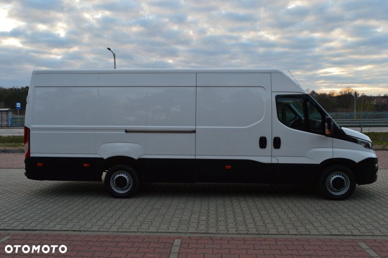 Iveco DAILY - 12