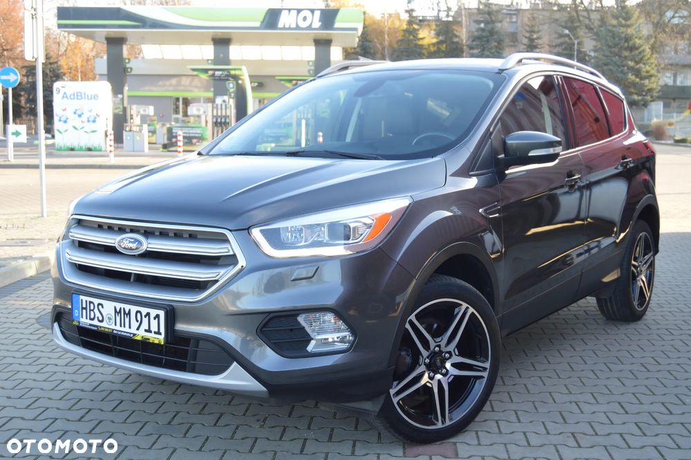 Ford Kuga 1.5 EcoBoost 2x4 Titanium