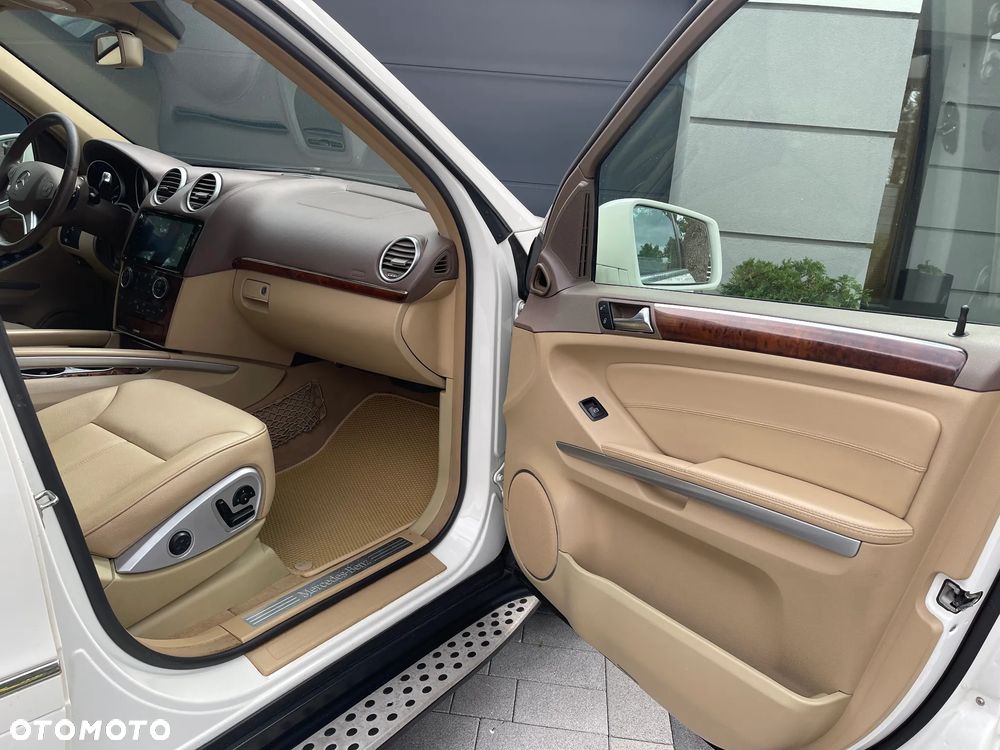 Mercedes-Benz GL - 19