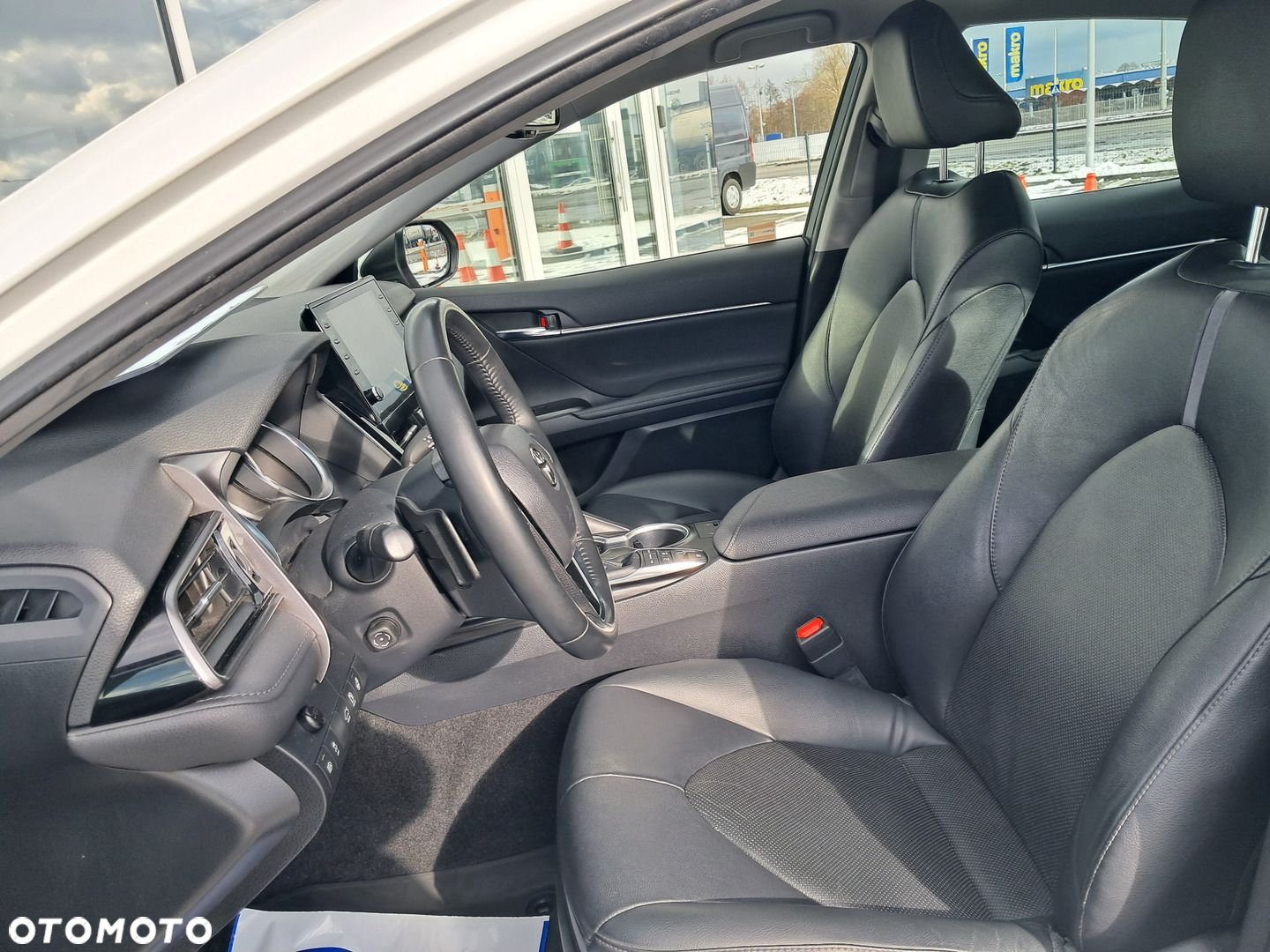 Toyota Camry - 11