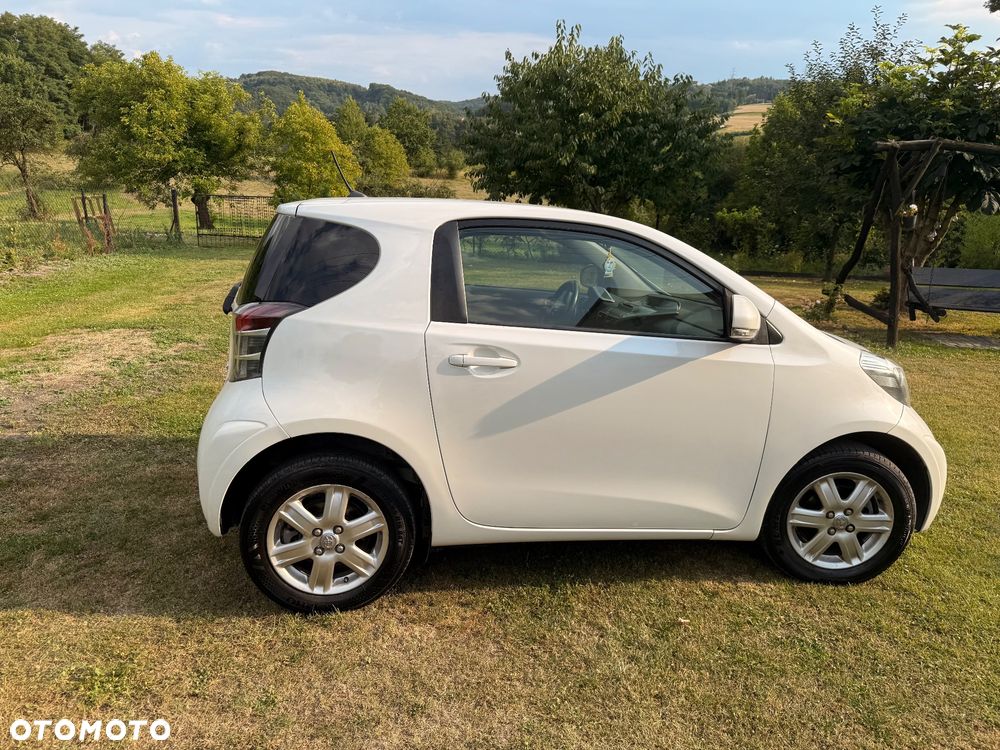 Toyota iQ 1.4 D-4D - 3