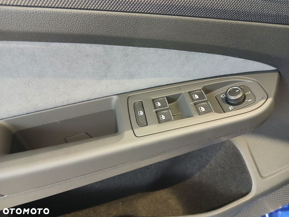 Volkswagen Golf 2.0 TSI 4Motion R DSG - 22