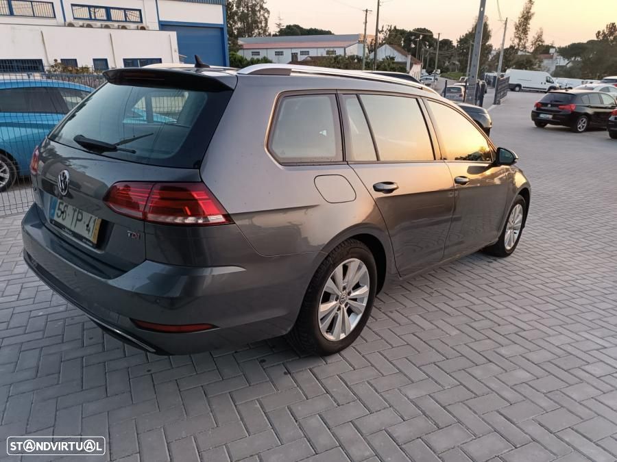 VW Golf Variant 1.6 TDi Confortline - 4