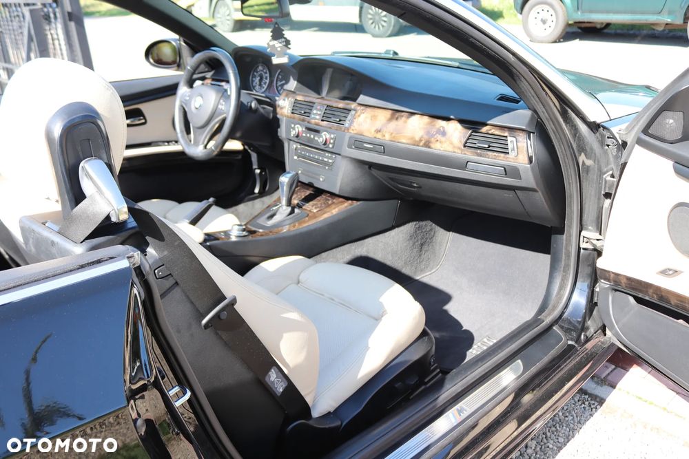 BMW Seria 3 335i M Sport Edition - 23