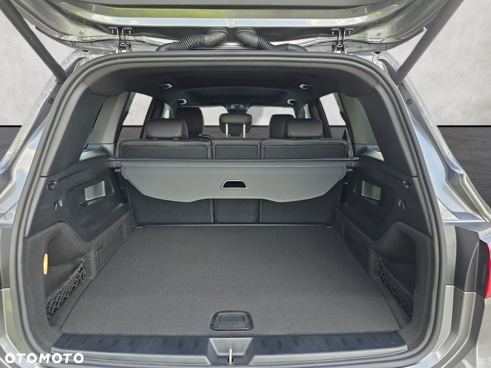 Mercedes-Benz GLB - 16