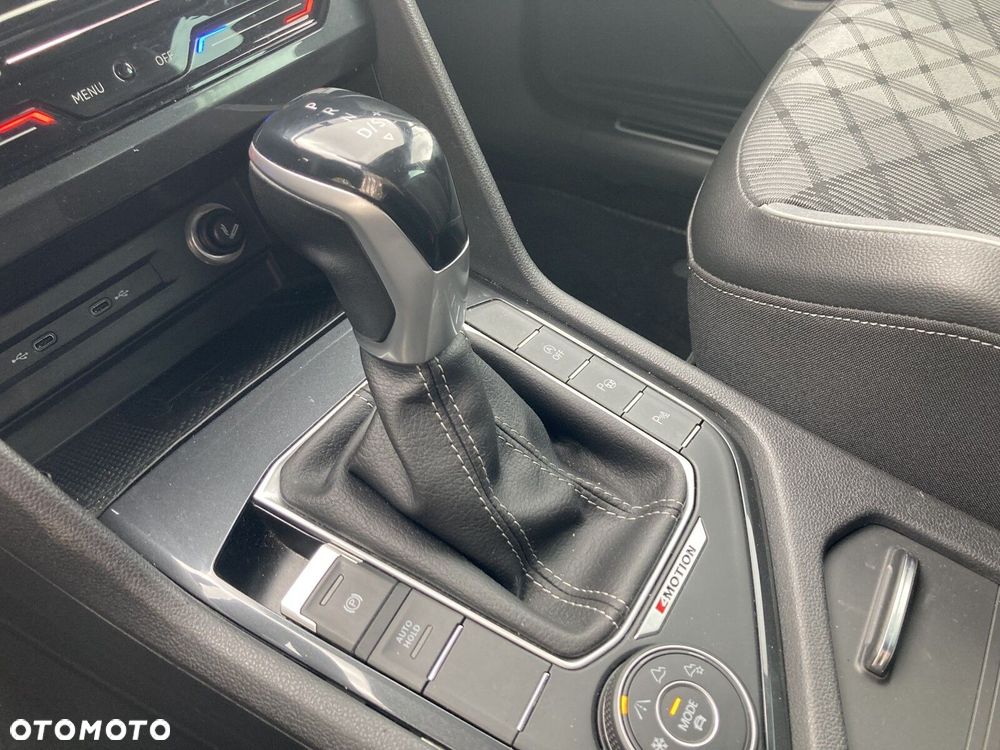 Volkswagen Tiguan 2.0 TDI SCR 4Mot R-Line DSG - 19