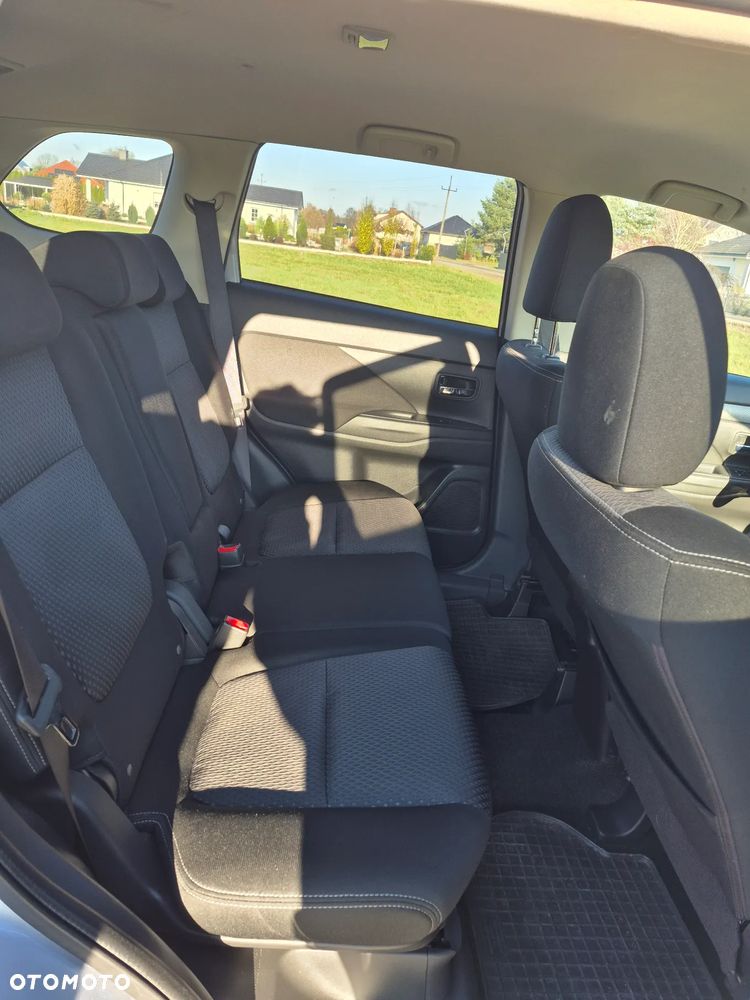 Mitsubishi Outlander 2.0 2WD CVT Active+ - 14